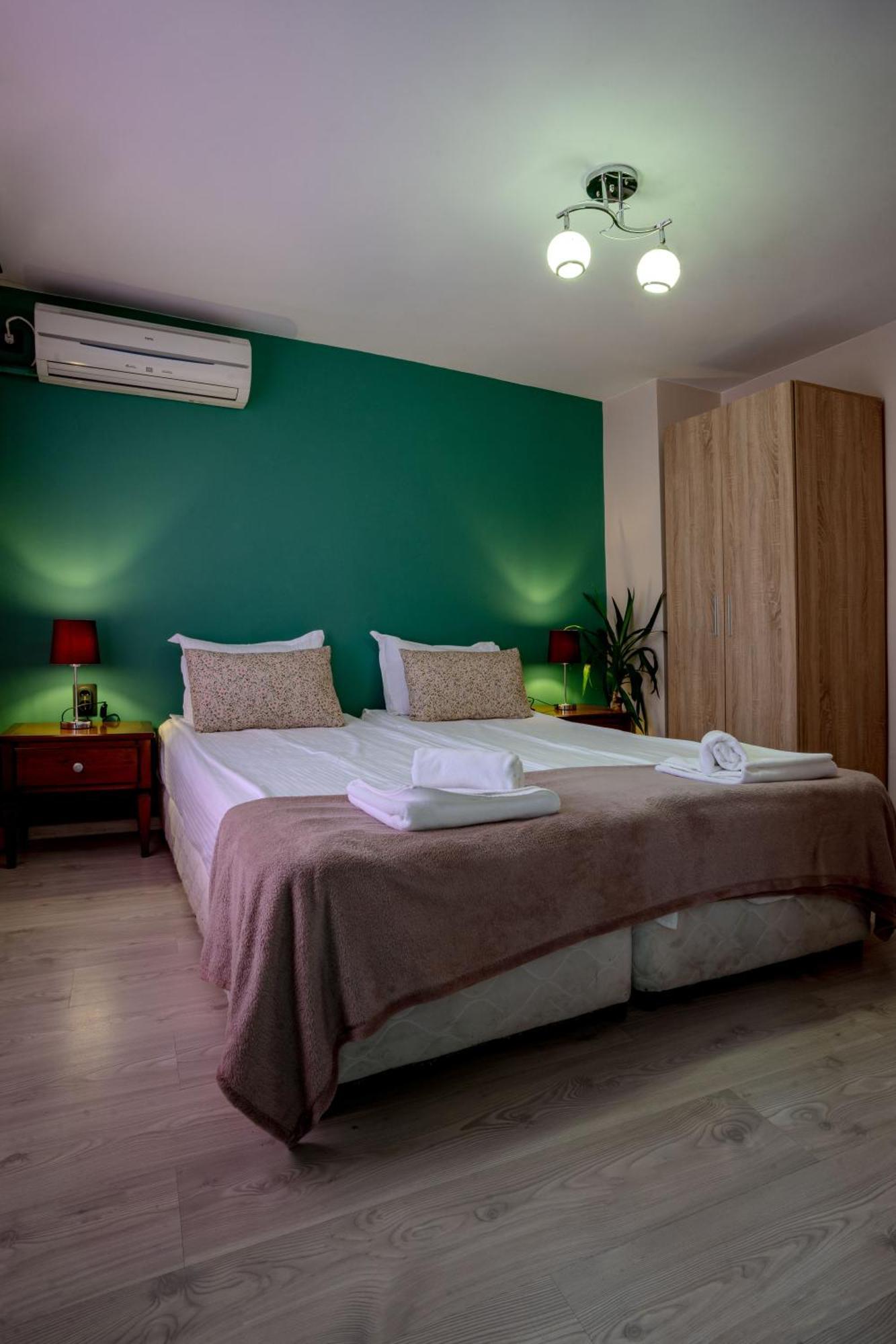 Aleko Apartments City Center Велико Търново Екстериор снимка